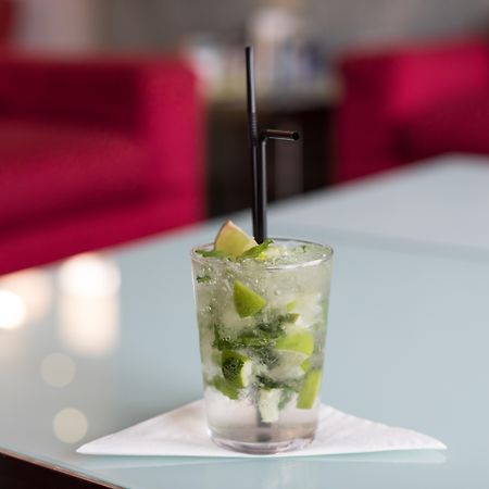 Legendary Porto Hotel Bagian luar foto