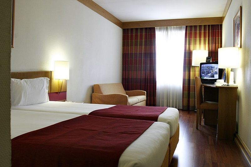 Legendary Porto Hotel Bagian luar foto