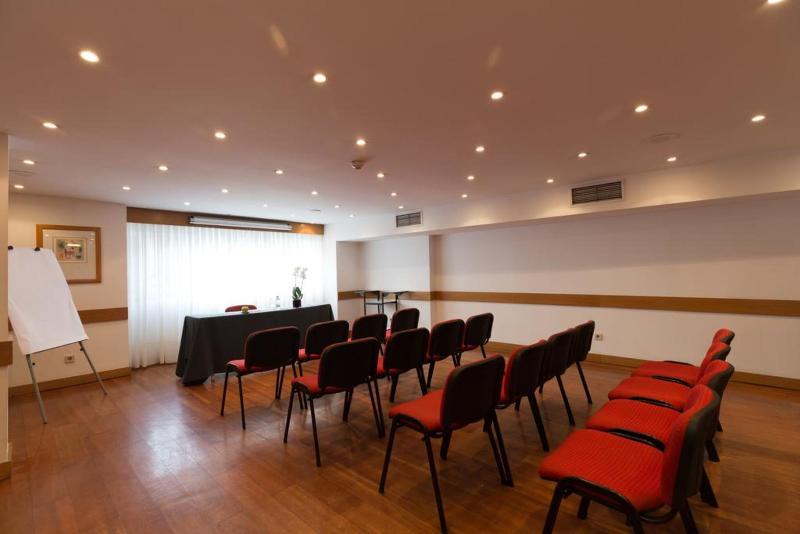 Legendary Porto Hotel Bagian luar foto